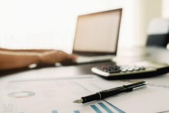 Optimiser la productivité financière grâce à un intégrateur certifié